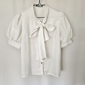 Pium Bow Tie Collar Blouse